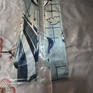 Blue and White Patterned twilly Scarf set